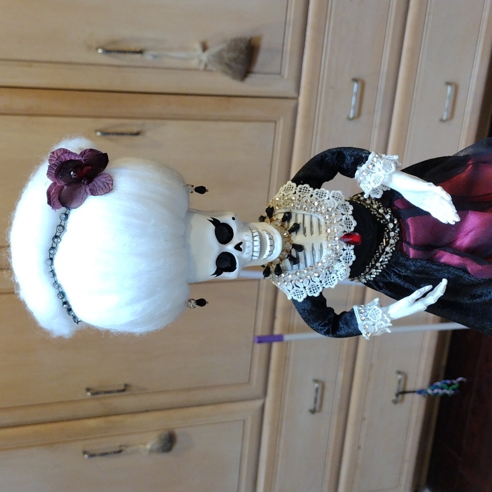 2019 Victorian Ghost Bride Day Of The Dead "Catrina" Doll - Picture 10 of 17